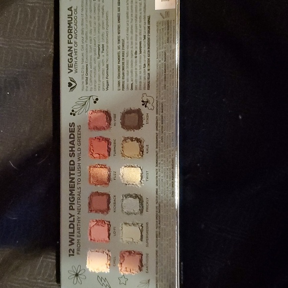 Urban Decay Wild Greens Palette - Picture 2 of 2